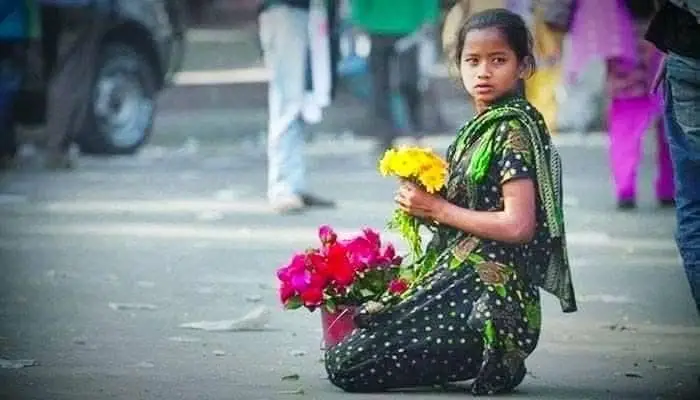 শিশু শ্রমিকের কথা শুনি
